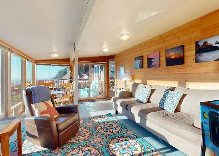 Ocean View Retreat With Nautical Interior Pinball Machine Grill Games & Ac
