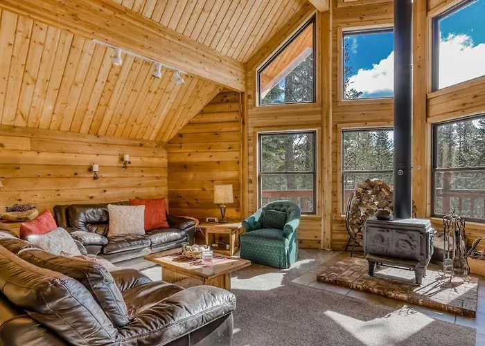 Terrific Mountain Escape With Wood-Burning Fireplace Easy Ski Access