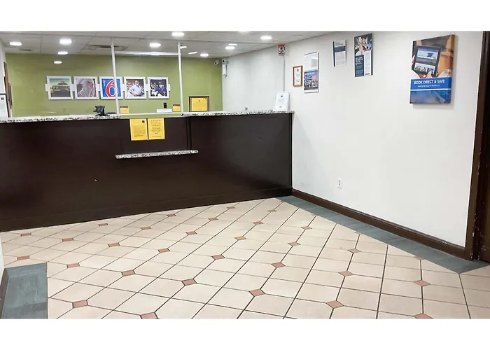 Studio 6 Extended Stay - Columbus, Ga -Downtown