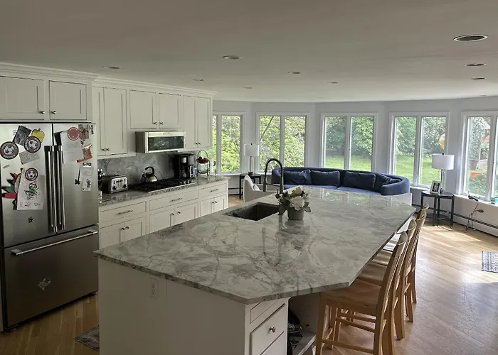 5Br World Cup Home Base, Upscale Neighborhood, 25Mins To Gillette & Boston