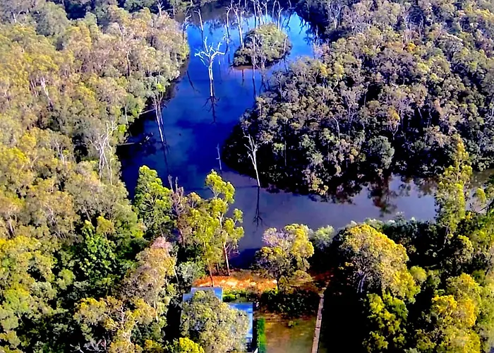 Zen Margaret River, Forrest View Room - Japanese Deep Bath, Walk To Town - Shared 3 Bedroom Hosted House