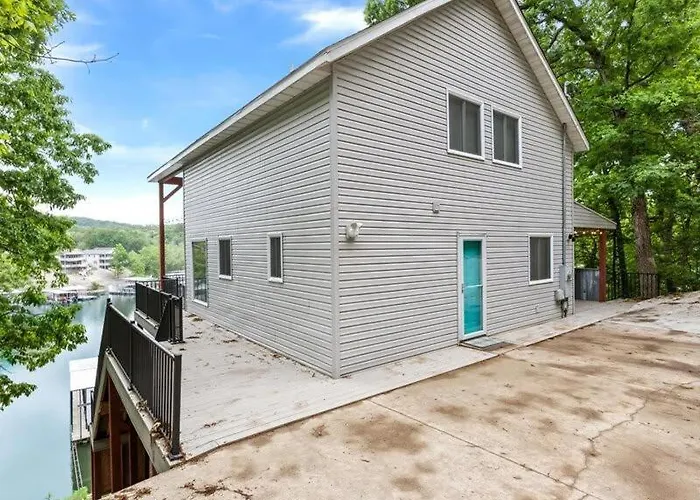 Lakefront Home With Private Dock
