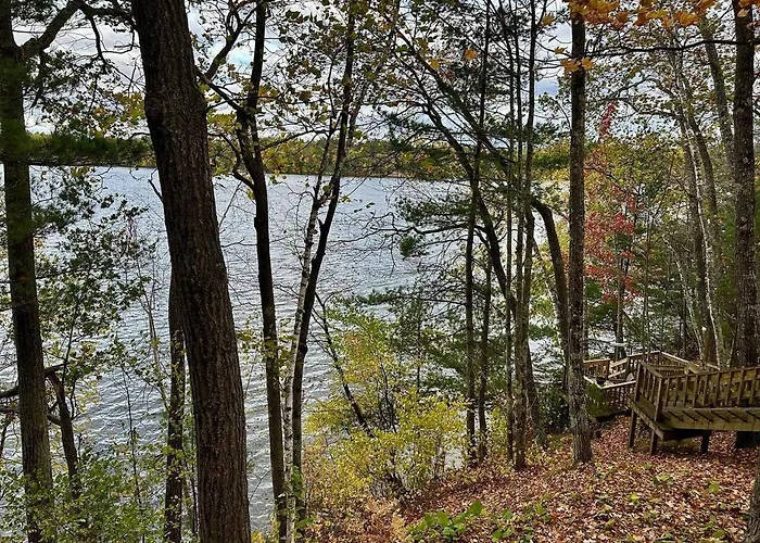 Lake House W/ Snowmobile Access