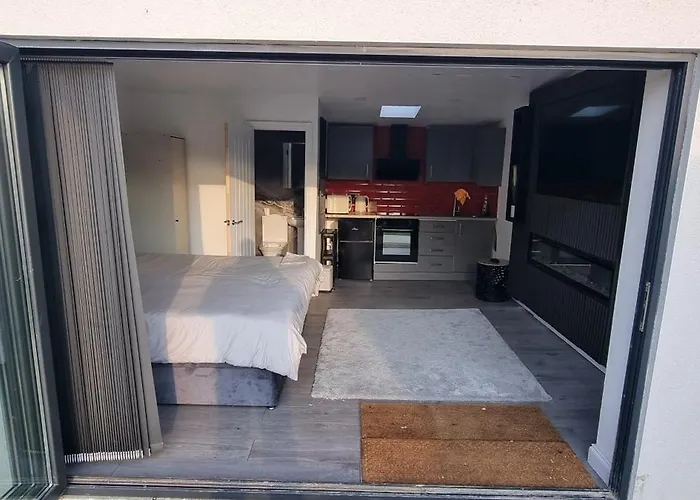 Snowys Guest House
