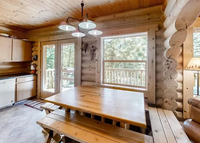 Custom-Built Log Home With Gas Grill Free Wifi Deck And Private Location