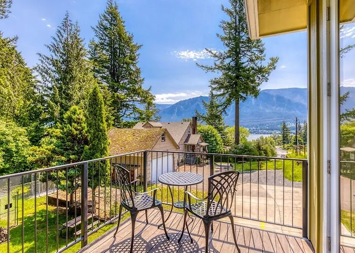 Mountain And River-View Home & Studio With Fireplace Grills Outdoor Areas