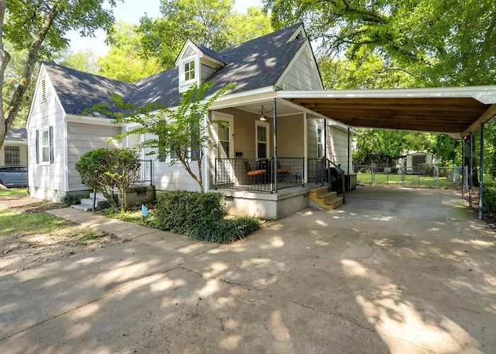Updated North Greenwood Cottage 1 Mi To Dtwn