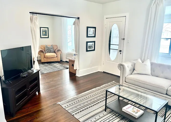 Three Oaks Retreat