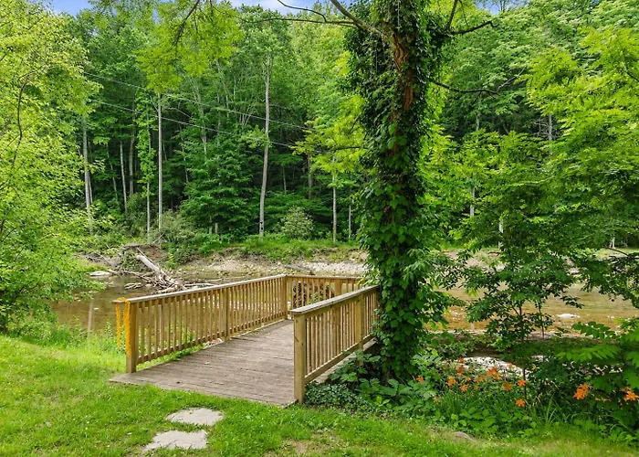 Pigeon Ridge Cabin