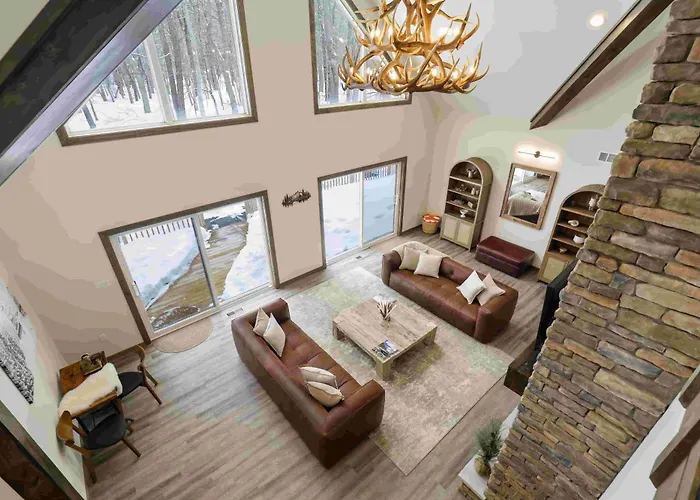 Pocono Retreat: Finnish Barrel Sauna, Hot Tub & Arcade