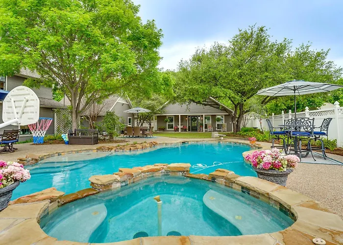 Backyard Bungalow W/ Pool & Country Views