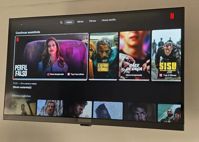 Quarto Aconchegante Completo Wi-Fi TV Microondas Cafeteira Entrada Privativa