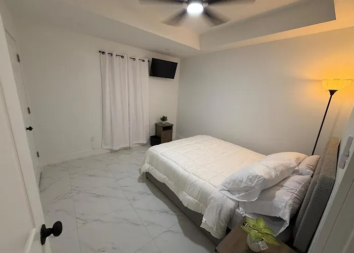 3Br Modern Home, Brownsville, Prime Location