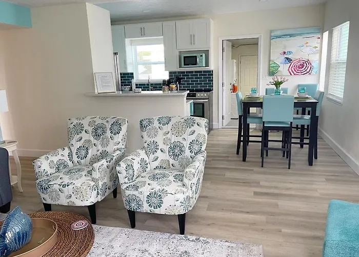 Beautiful 2 Bed 1 Bath Home Walking Distance To The Beach