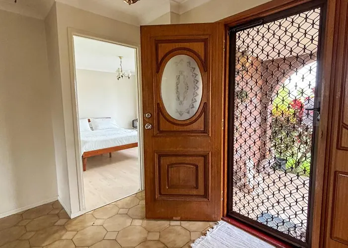 Guest Suite W Private Entrance - Sunnybank Hills