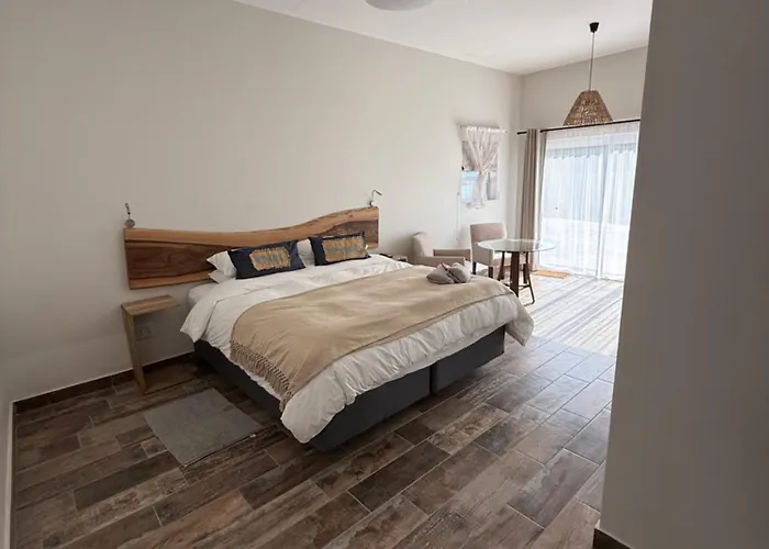 Berg & Baai Guesthouse