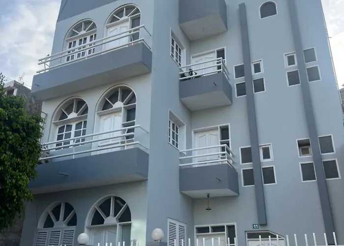Varela Guest House