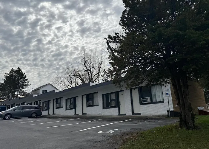Monte Mario Motel & Efficiency