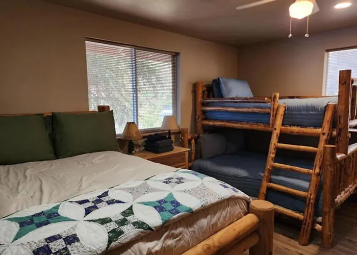 Lakefront Home With Wraparound Deck Modern Appliances Wifi & Dog-Friendly