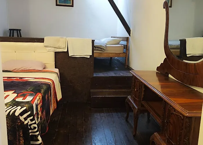 Historical House In Alsancak