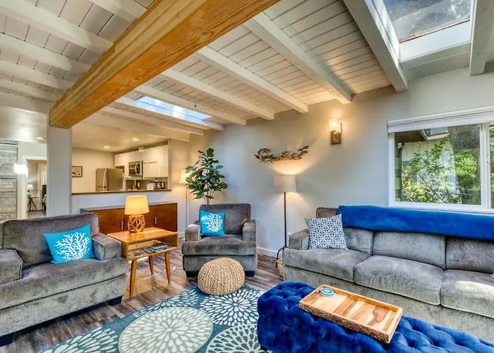 Stunning New Home With Furnished Deck & Easy Beach Access