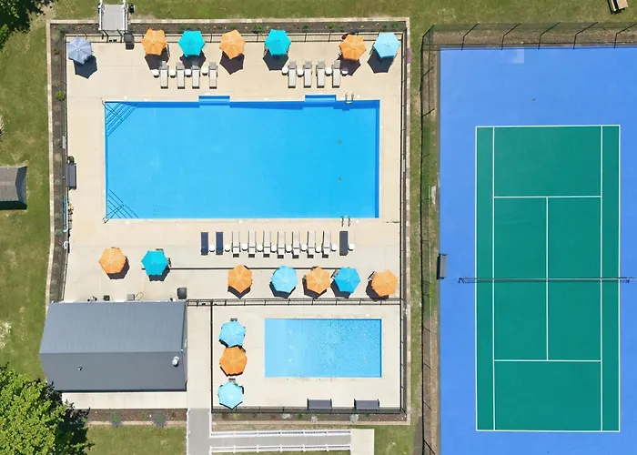 Chalet 94 Lakeview Nr Beach And Resort Amenities
