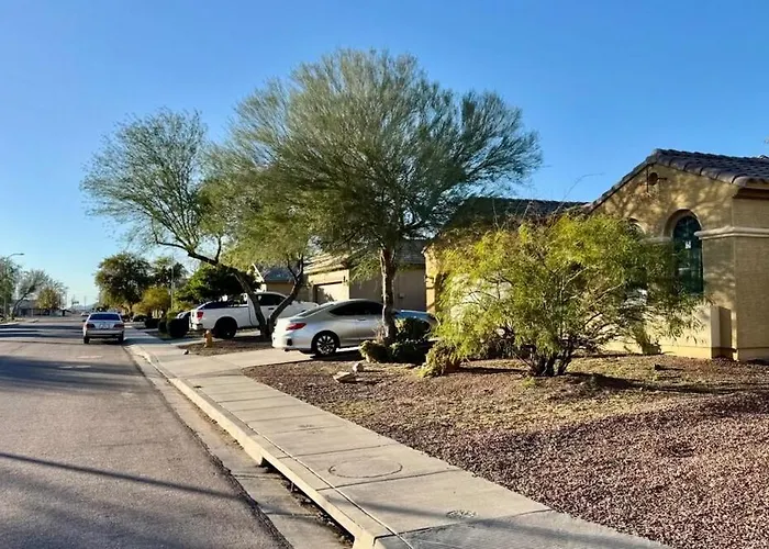 Perfect 1-Level, 4-Bedroom, 2100 Sqft House In Avondale, Az