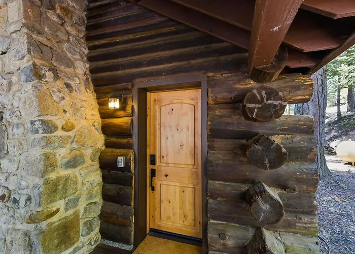 Charming Fully Renovated Log Cabin, 2 Miles To Yosemite South Gate!!!