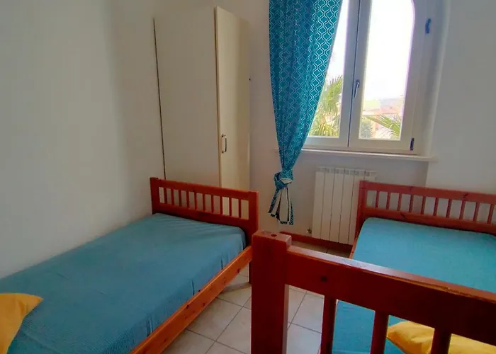 Trilocale Direttamente Sul Mare- Cod 511