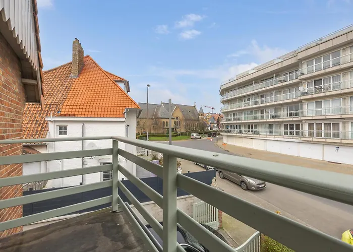 Maison Edith - + Box