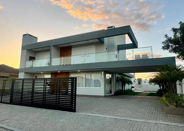 Esplendor Residence Seu Paraíso em Atlântida com Piscina