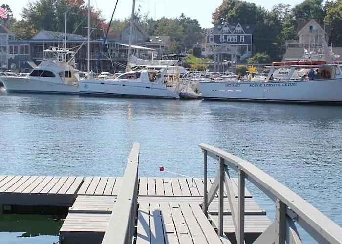 River Cottage - 2 Bedroom 1.5 Bath Waterfront Home