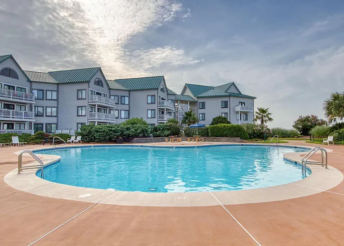 Second-Floor Condo With Pool Hot Tub Ocean View Fast Wifi & Central Ac