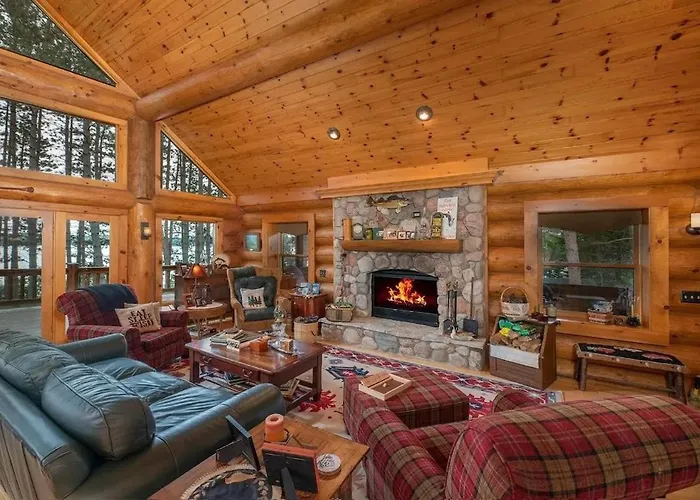 Otter Point Lodge - Waterfront, Boat Dock, Fire Pit