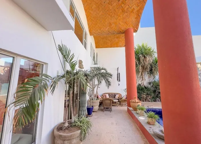 Casa Ruma Beachfront Art House