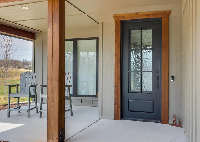 Steps From The Water! Grand Lake Getaway W/ Patio