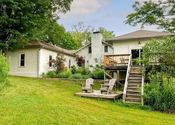 Charming Spanish Courtyard Retreat With Garden & Porch Views In Margaretville, New York