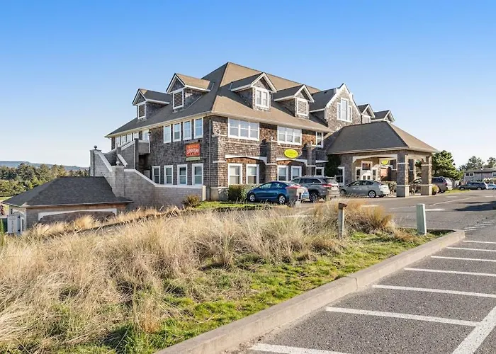 Cozy Home With Private Hot Tub Near Ridge Trail And Golf
