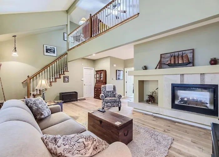 Littleton Executive Townhouse
