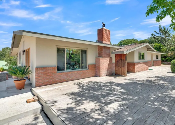 Oakwood Tranquility-Peaceful 2 Bedroom Plus Office