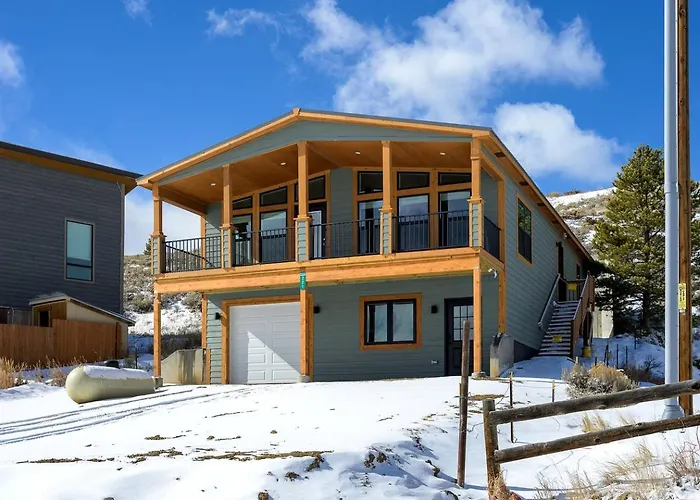Brand New Cozy Mountain Retreat Cabin With Panoramic Views Near Winter Park, Tabernash Colorado