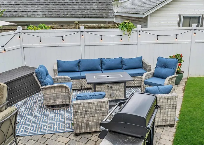 2Blocks 2Beach | Free Coffee | Linens+Towels | Ac