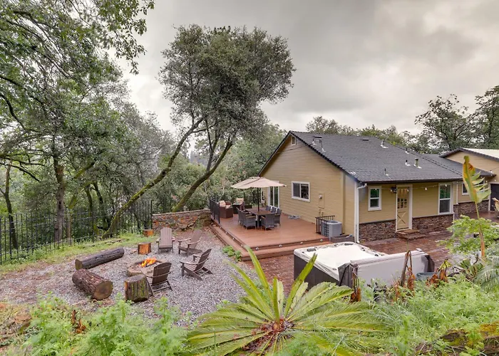 Placerville Paradise: Game Room + Hot Tub!