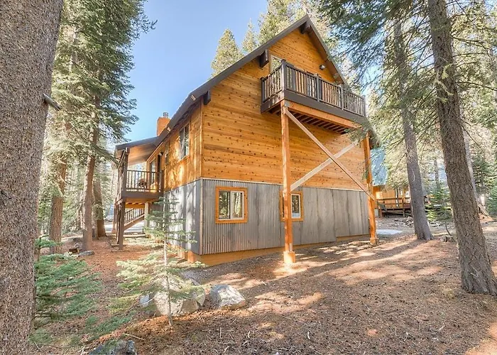 Remodeled Chalet With Private Hot Tub Bumper Pool Table & W&D