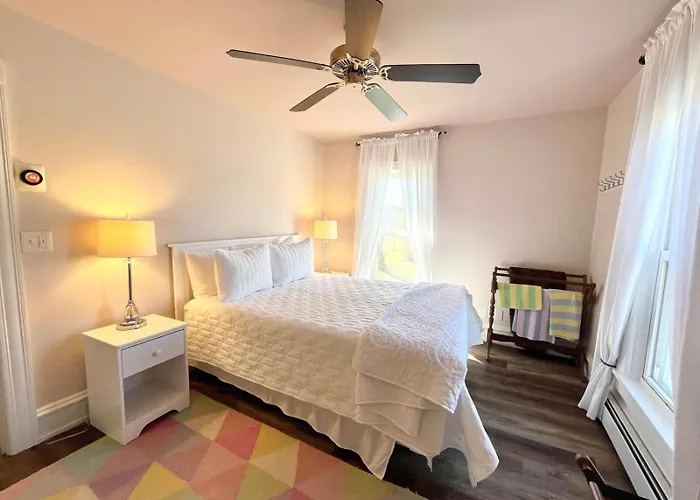 Meadow View Stay At Chautauqua Lake • 1.5 Acres