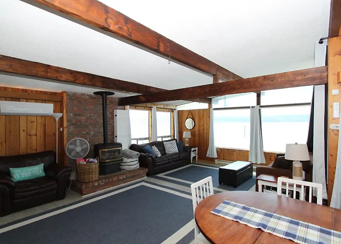 Annas Bay Beach House On Hood Canal, Wifi, Ac