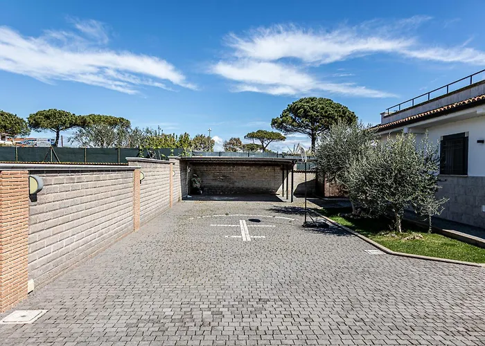 Mediterranean Retreat - Villa & Private Garden