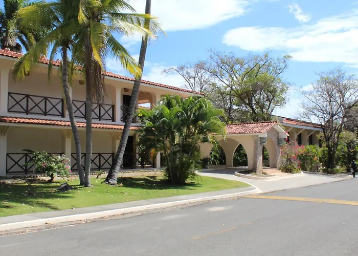 Coronado Luxury Club And Suites