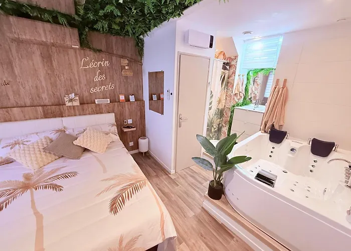 Suite Jacuzzi Privee Love-Room-Mediterrannee