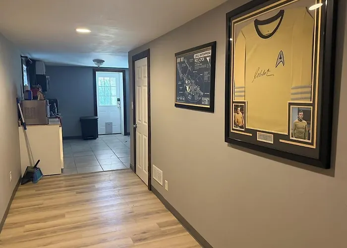 Boonville House On The Hill 2 Bedroom Fully Furnished Apartment